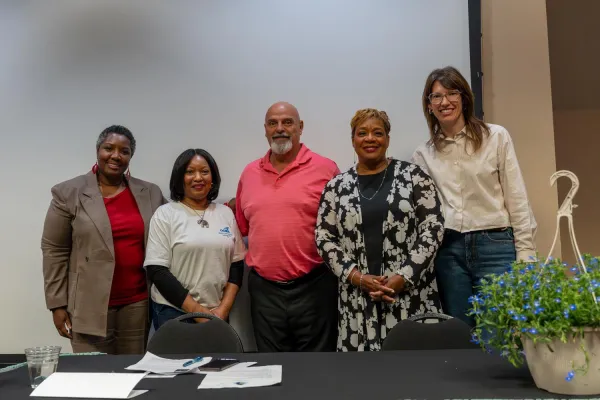 Kathleen Clyde and Annette Blackwell with OCSEA leaders.